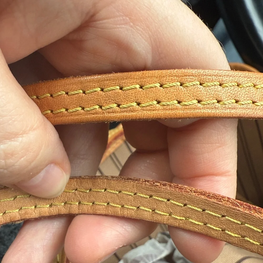 Authentic Louis Vuitton Neverfull MM - Picture 11 of 15